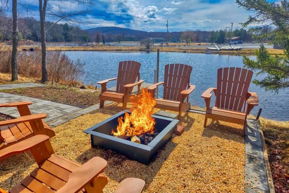 Lakeside Bliss - Image 1